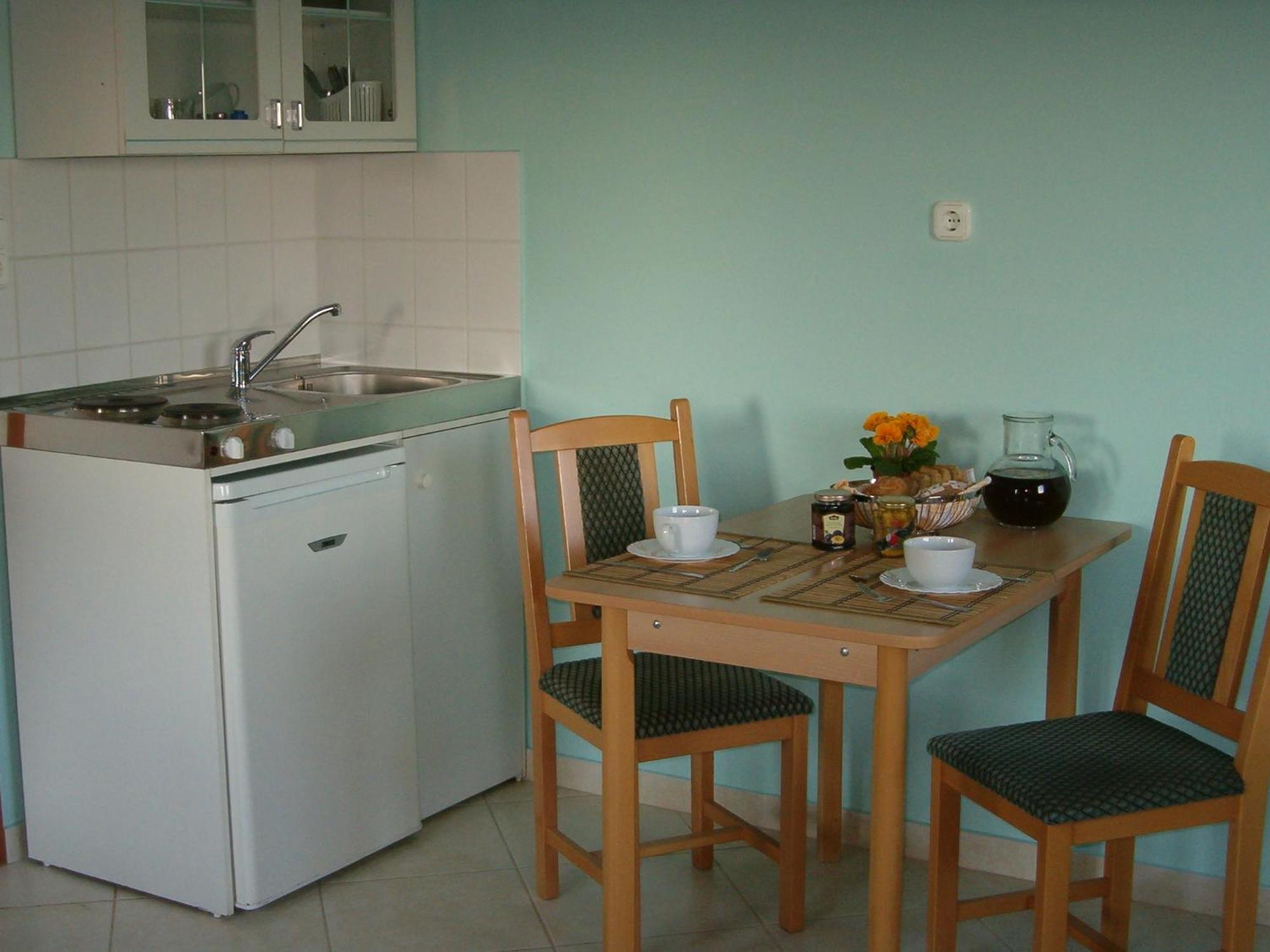 Madach Apartman Heviz Bilik gambar