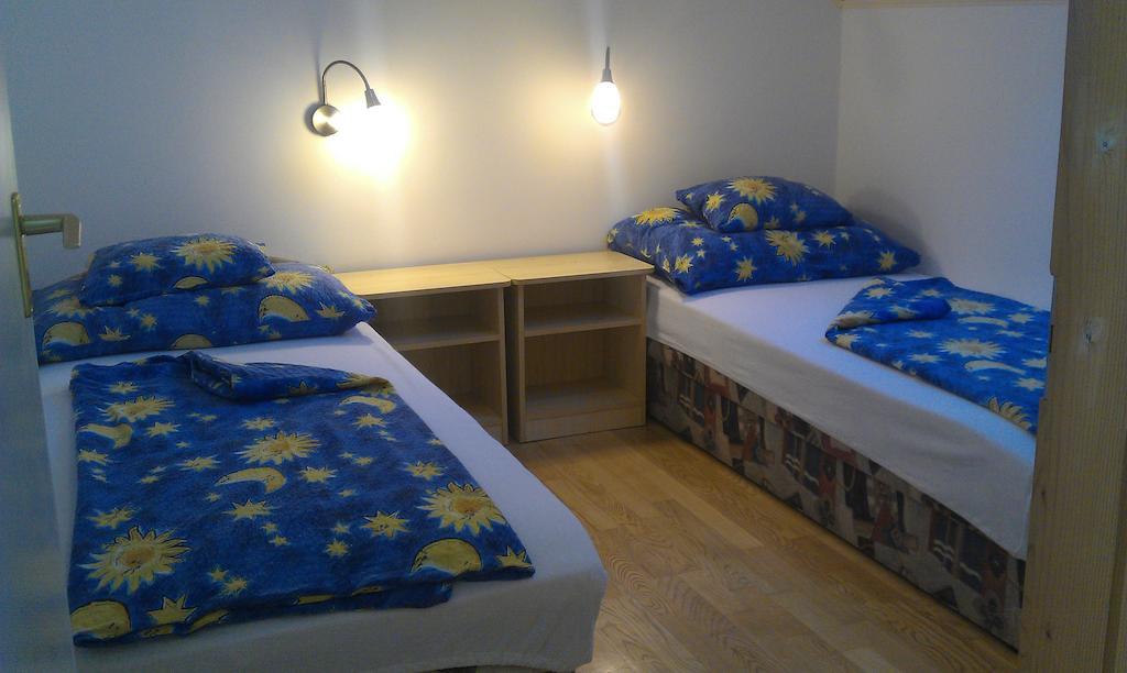 Madach Apartman Heviz Bilik gambar